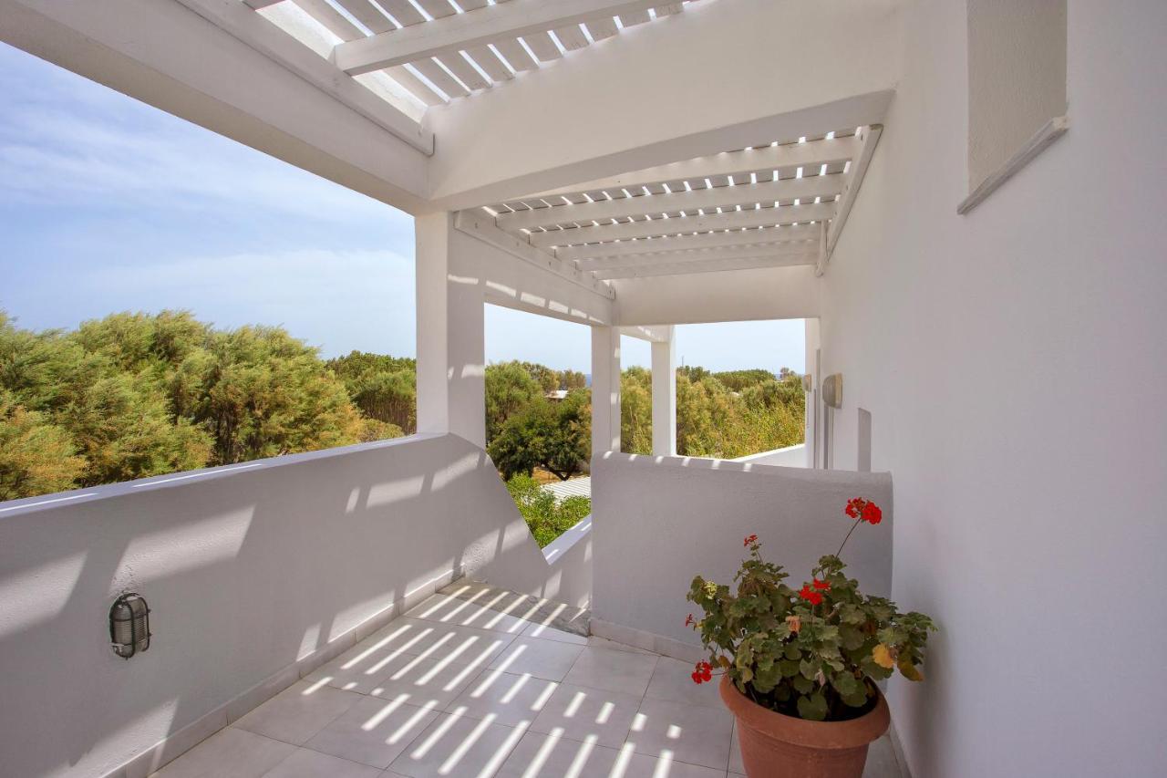 Sunrise Studios in Perissa Exterior foto